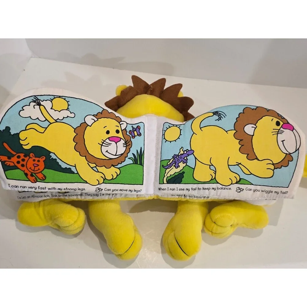 Vintage 2001 Leo The Lion Fabric Soft Book Plush Babies First Book Club